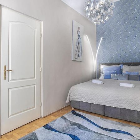 Free Garage Parking, Ac And Bikes In The Downtown Apartment Будапеща Екстериор снимка